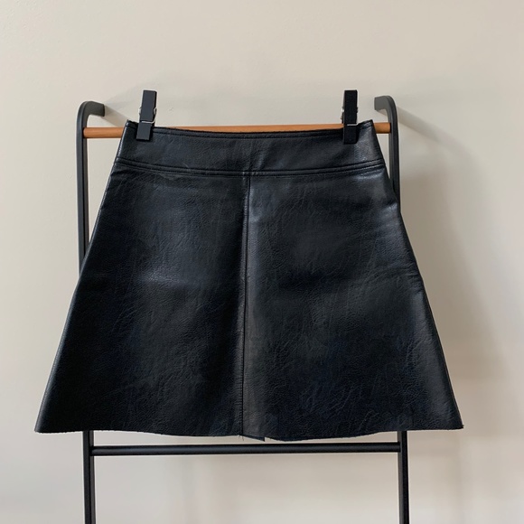 Zara Leather Mini Skirt - Picture 3 of 4